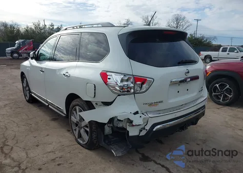 2016 Nissan Pathfinder Platinum z USA, uszkodzony, nr VIN 5N1AR2MM8GC620599